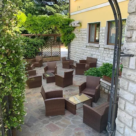 Hotel La Pina