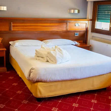 La Pina Hotel 3*